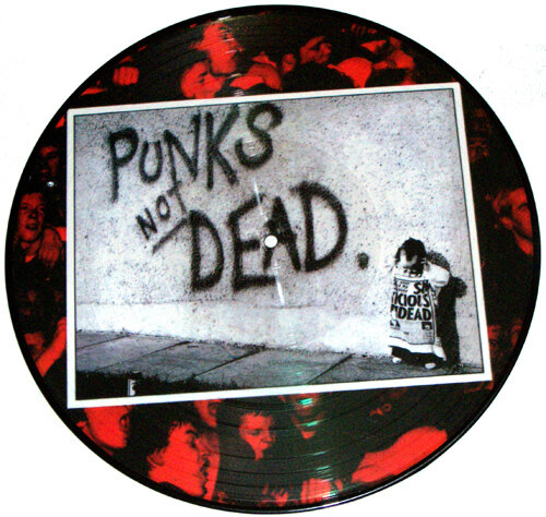 EXPLOITED / PUNKS NOT DEAD